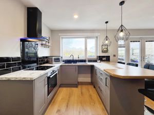 Kitchen- click for photo gallery